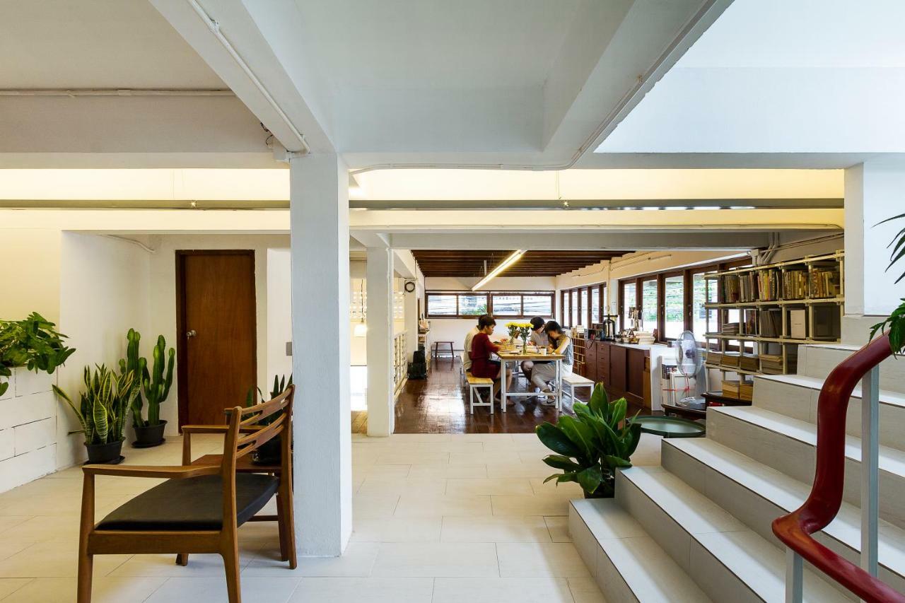Bed and Breakfast The Localist Chiangmai (Adults Only) Чиангмай Экстерьер фото